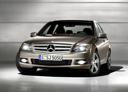 Mercedes_benz_w420_4.jpg