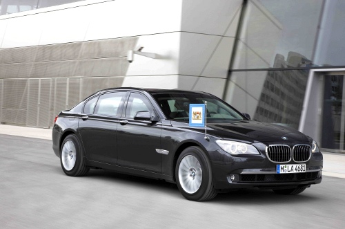 bmw_new_Armored_7Series_Beemer_w500_3.jpg