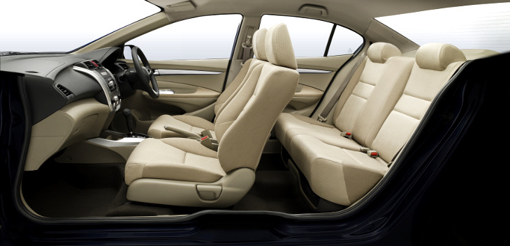 Interior_beige_w730.jpg