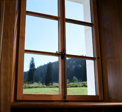 window_w430.jpg