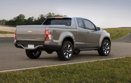 2011_Concept_Chevrolet_Colorado_Show_Truck_Thailand_017__420_x_267_.jpg