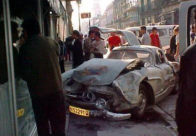 3Mercedes_Benz_SL_300_wreck_w400.jpg
