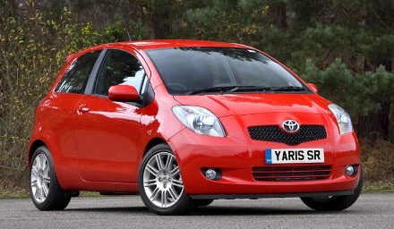 toyota_yaris_sr_w440.jpg