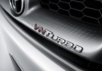 toyota_pre_vn_turbo_cu_emblem_w350.jpg