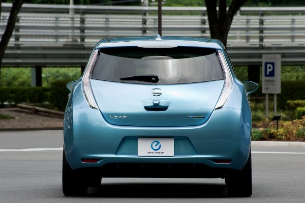 nissan_leaf_w600_11.jpg